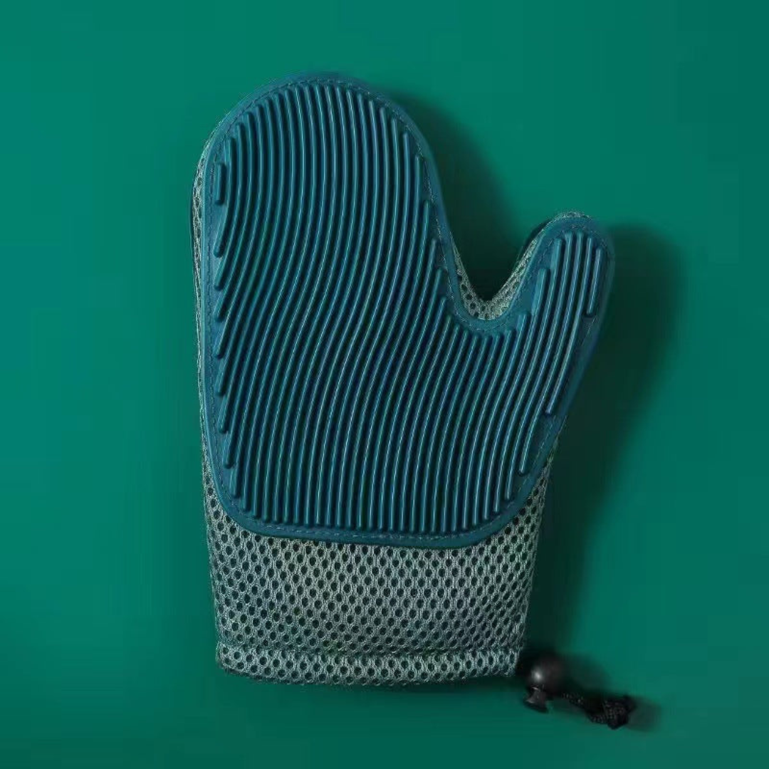Cat Grooming Glove – Durable Material – One Size Fits Most – Reduces Shedding and Enhances Bonding 5